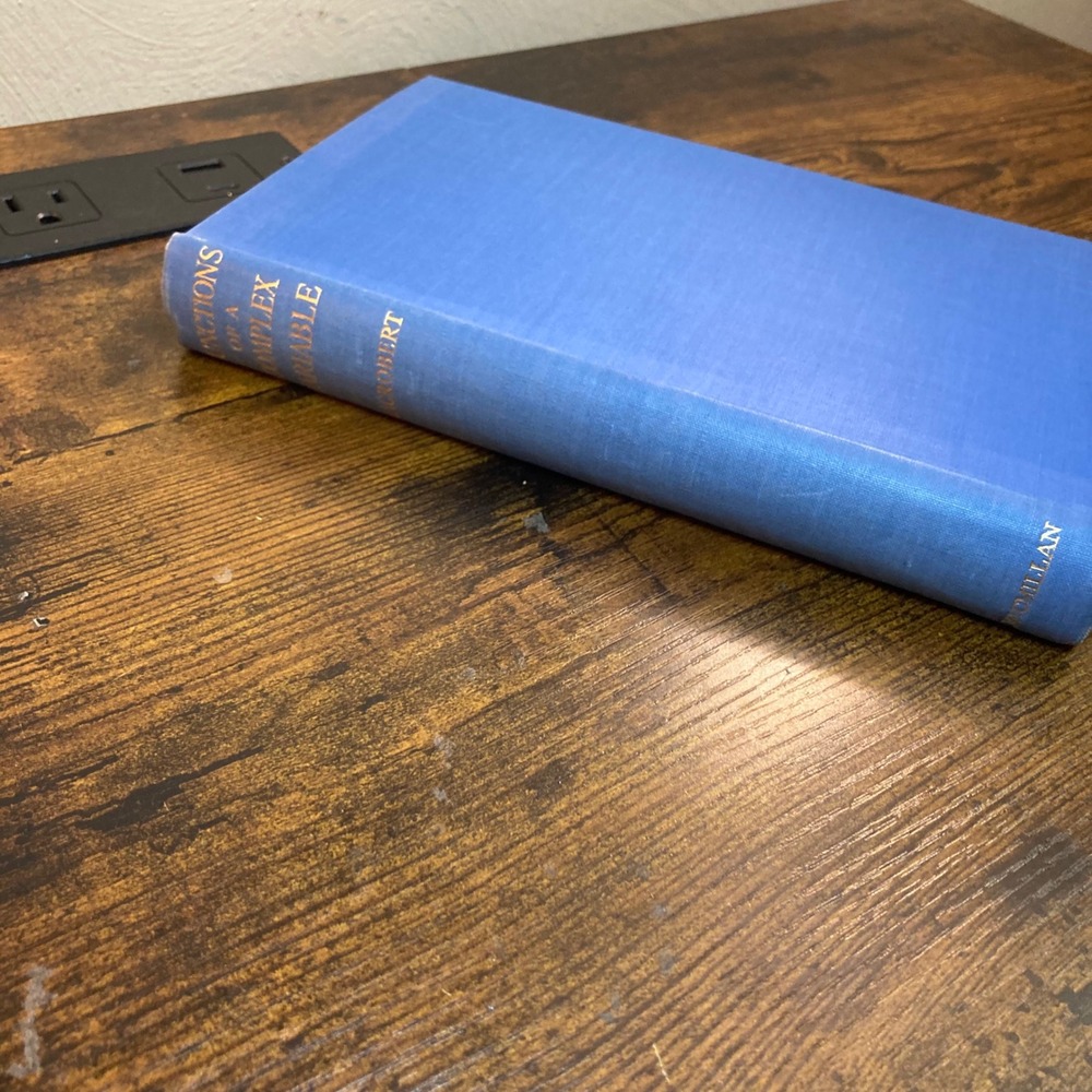 Functions of a Complex Variable Thomas MacRobert 1950 Macmillan Math Hardcover